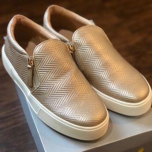 Volatile Champagne Waco Sneakers Size 7